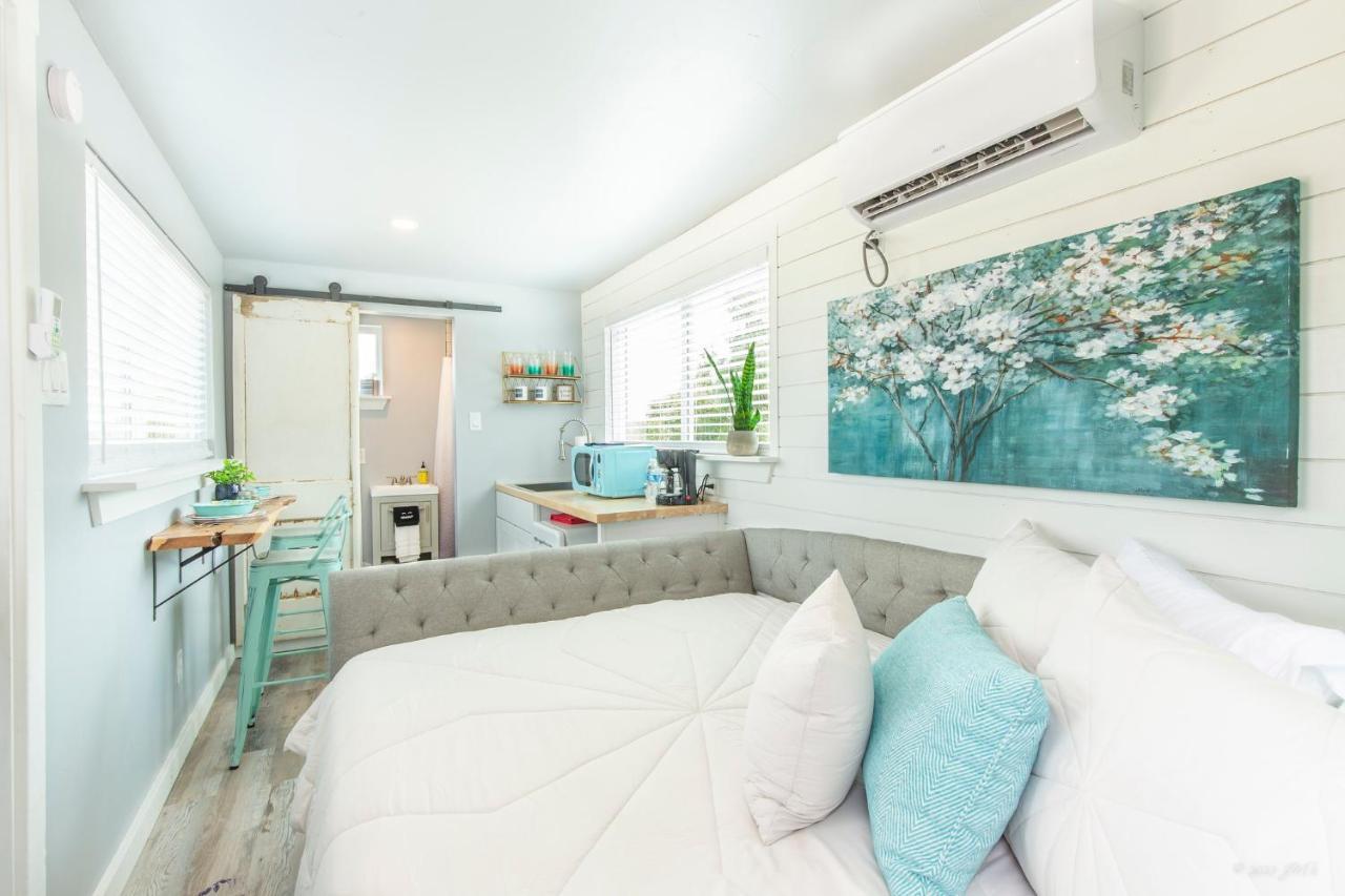 Villa The Container Retreat @ 290 Wine Trail #1 Escape To Hye, Tx Exterior foto